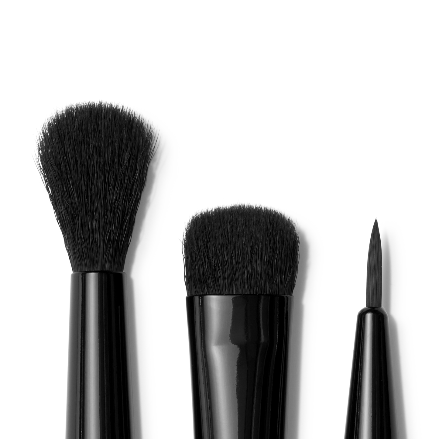 no-budge-eye-brush-set-y1 81728_Macro_R.png