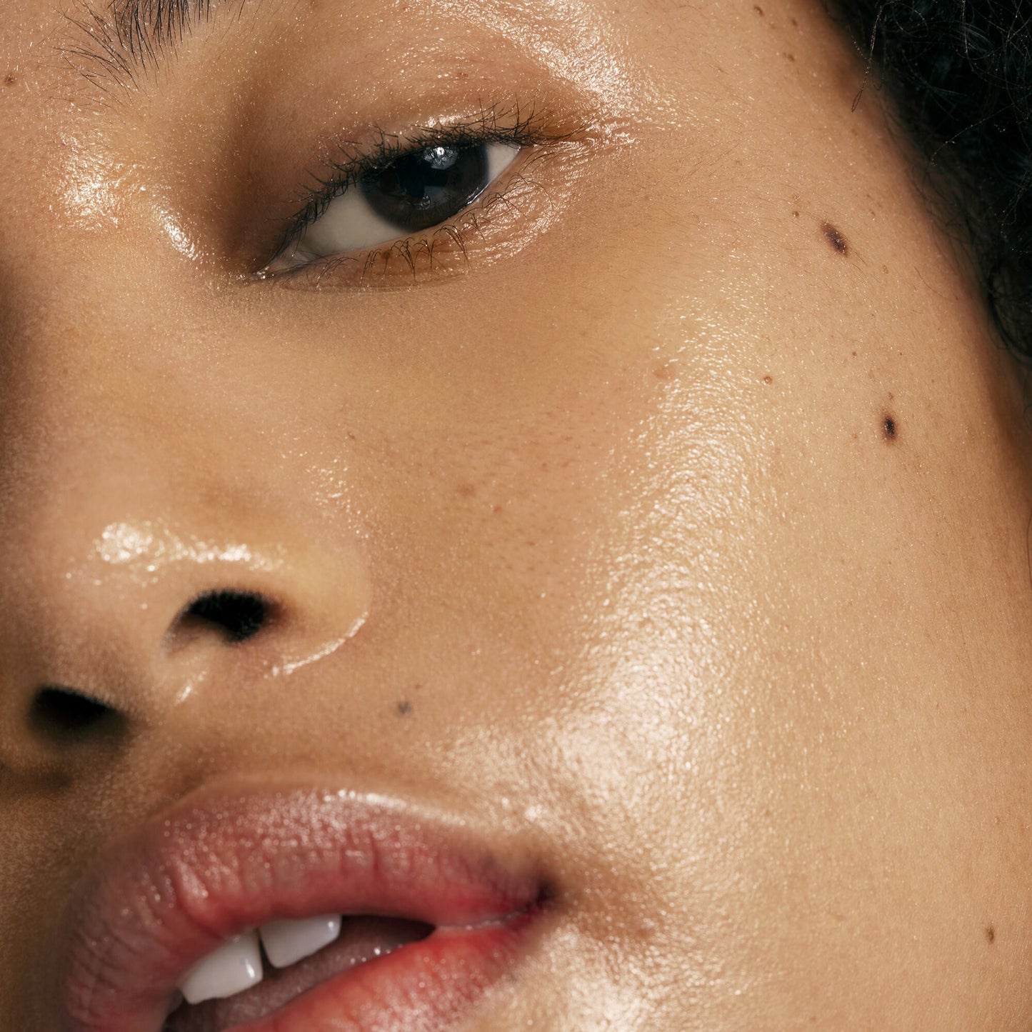 pure-skin-toner-t4 0122_Elf-Pure_Cindy_002_IGF.jpg