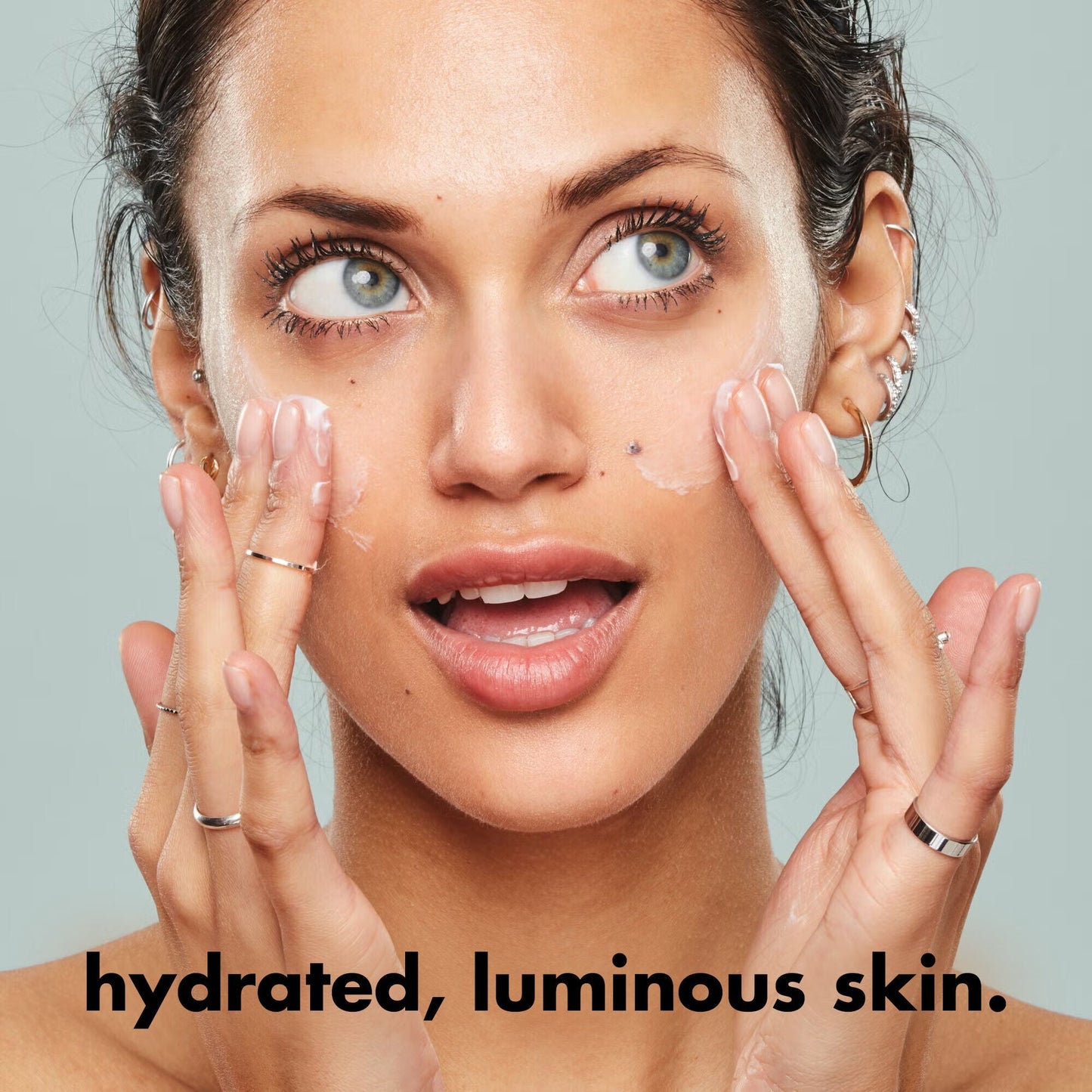 holy-hydration-face-cream-fragrance-free-q4 0226_EDU_HHFaceCreamFragranceFree_Benefit.jpg