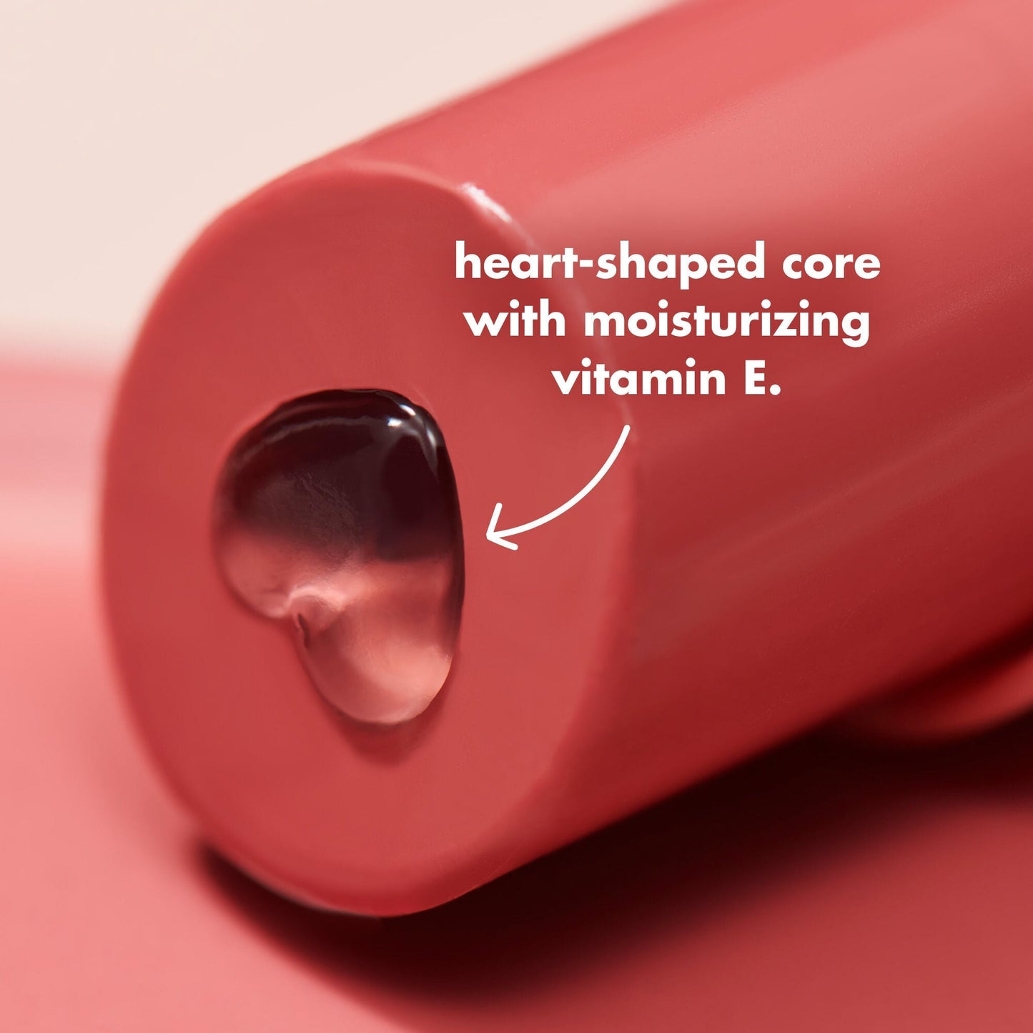 hydrating-core-lip-shine-n2 0326_EDU_HydratingCoreLipShine_PRODUCTINFO_b4236e19-37d0-403e-bb87-078193a88006.jpg