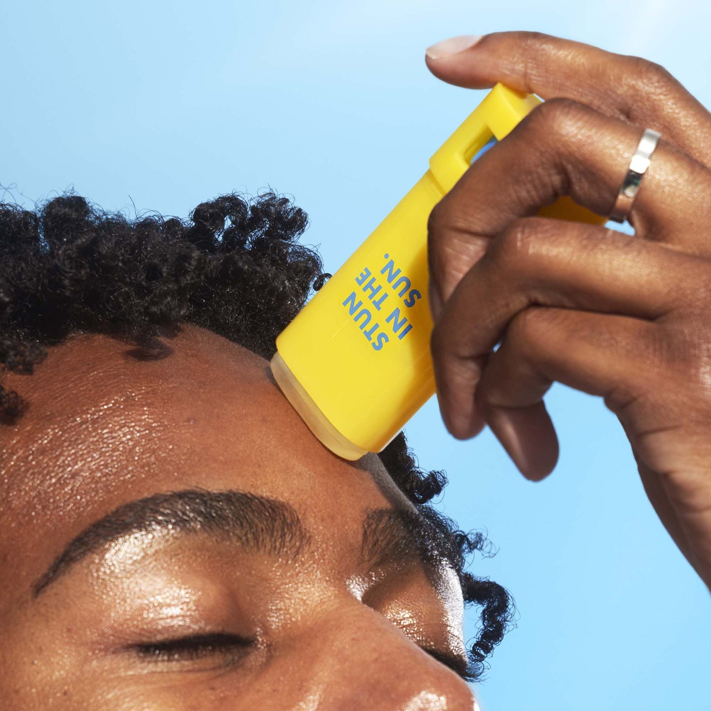 suntouchable-invisi-stick-spf-50-k0 060624_Mikel_InvisiStick_0107_v2_IGF.jpg