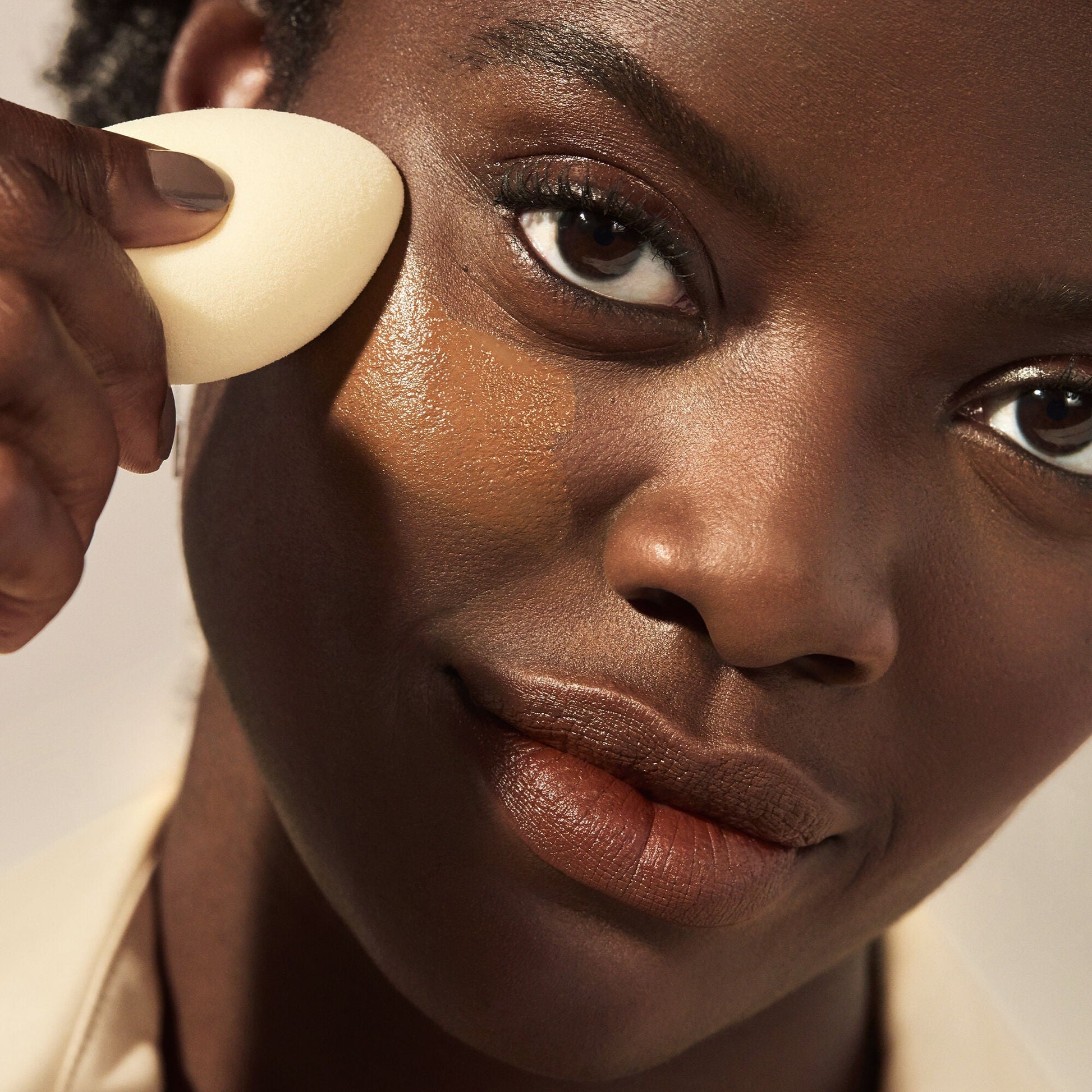 camo-concealer-sponge-u3 07292020_Wemi_HydratingCamo_1765_V4_IGF.jpg