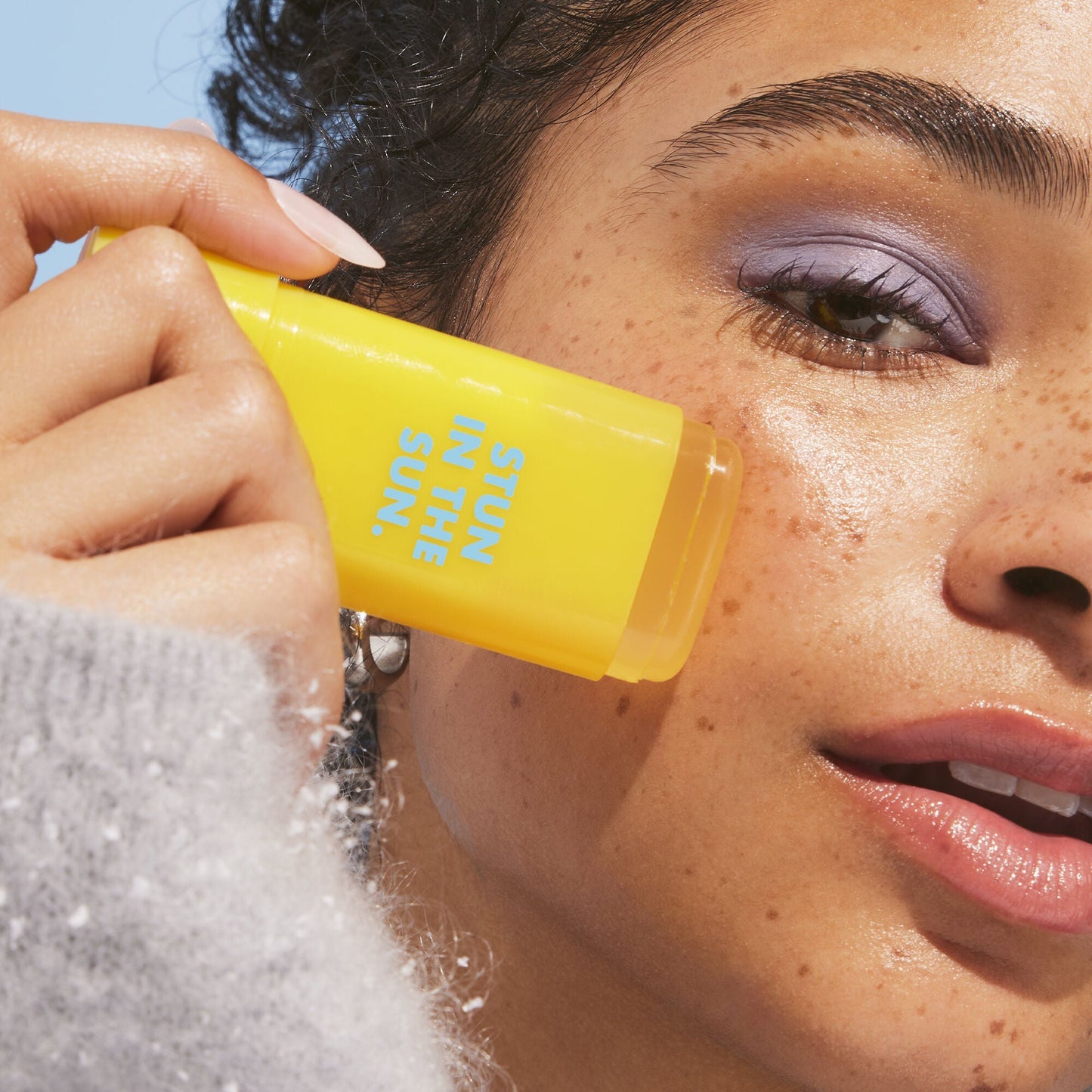 suntouchable-invisi-stick-spf-50-k0 091924_Aiyana_Sunwich2_2468_FINAL_RGB_IGF2.jpg