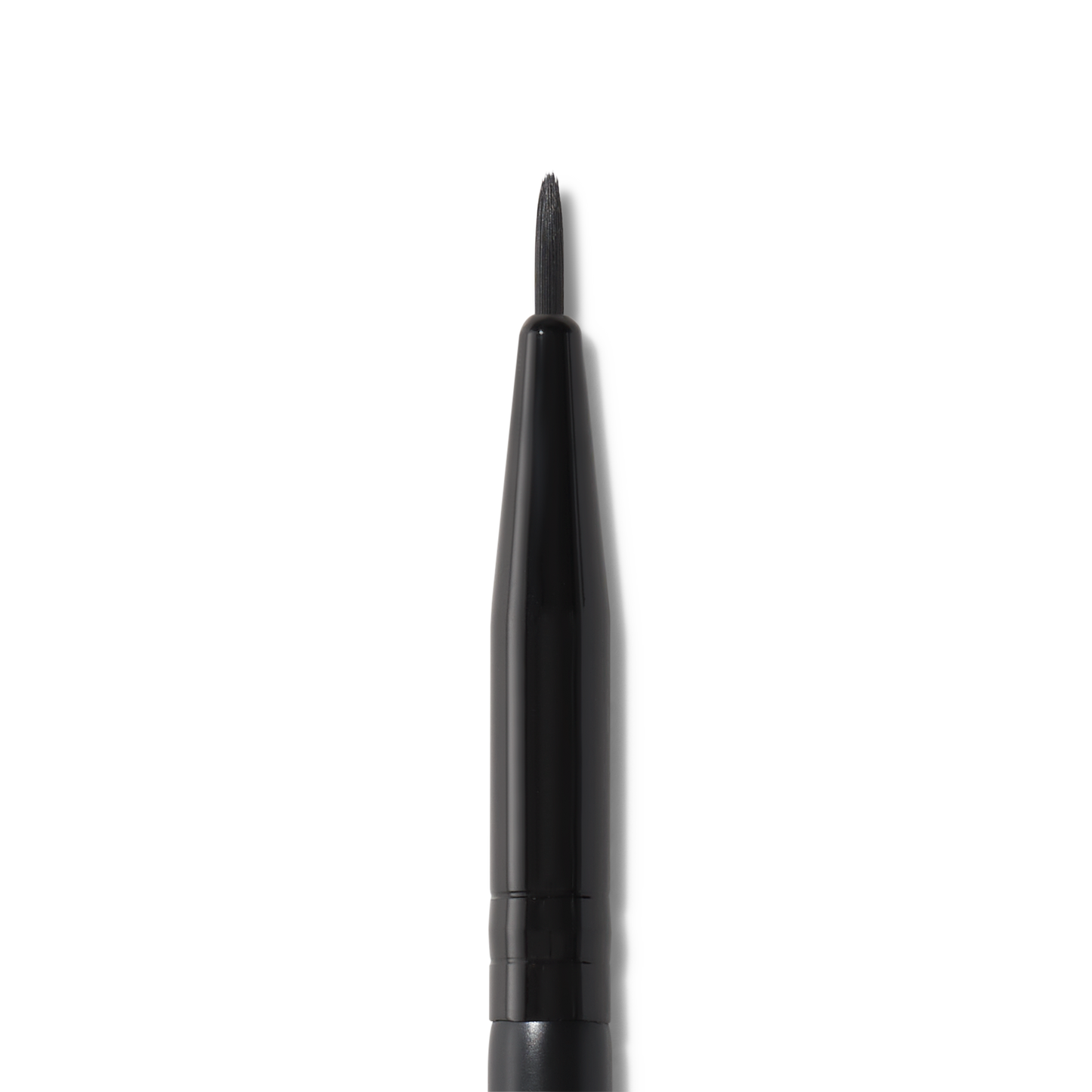 ultra-fine-eyeliner-brush-u1 81915_detail_R.png