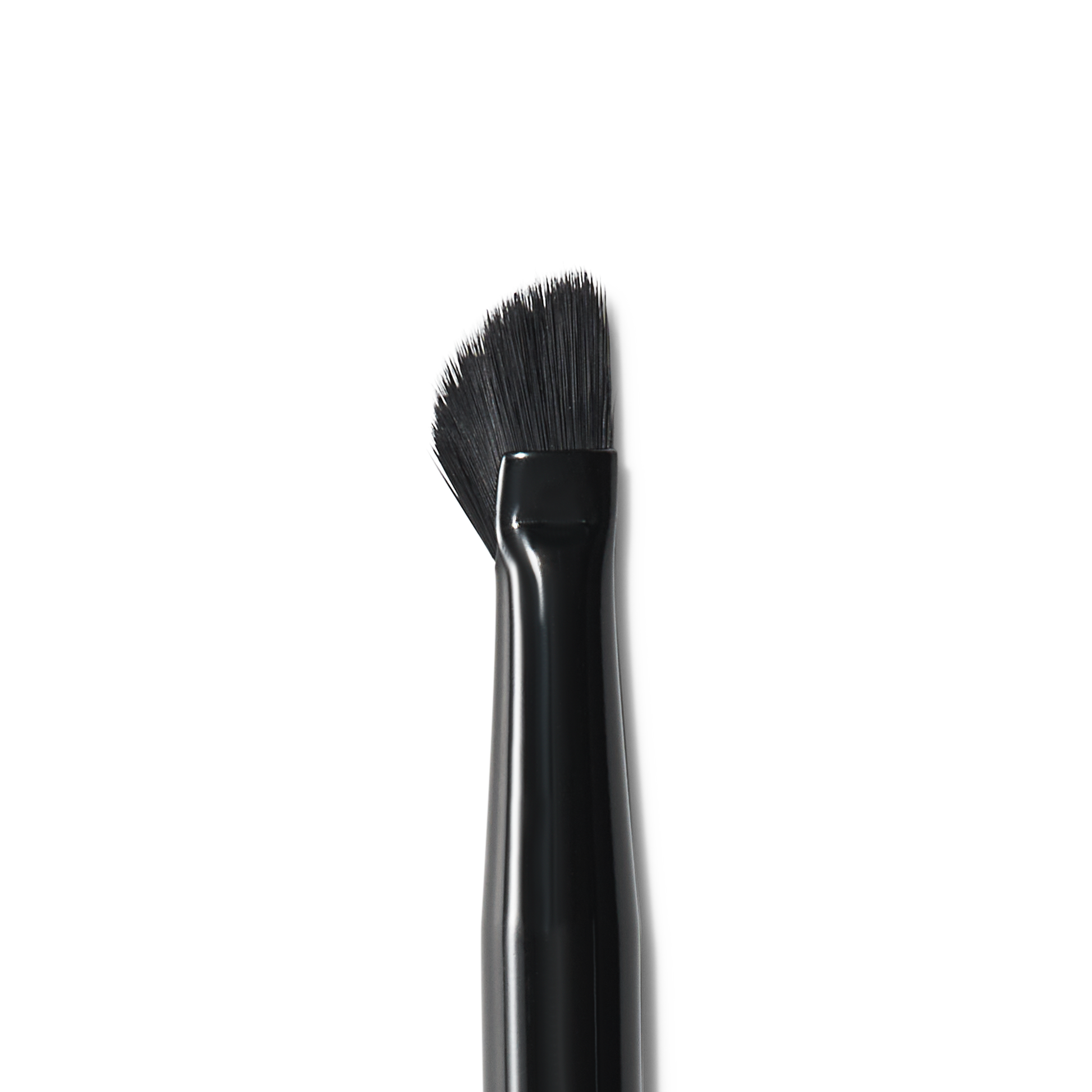 wing-it-liner-brush-c3 84091_MACRO_R.png