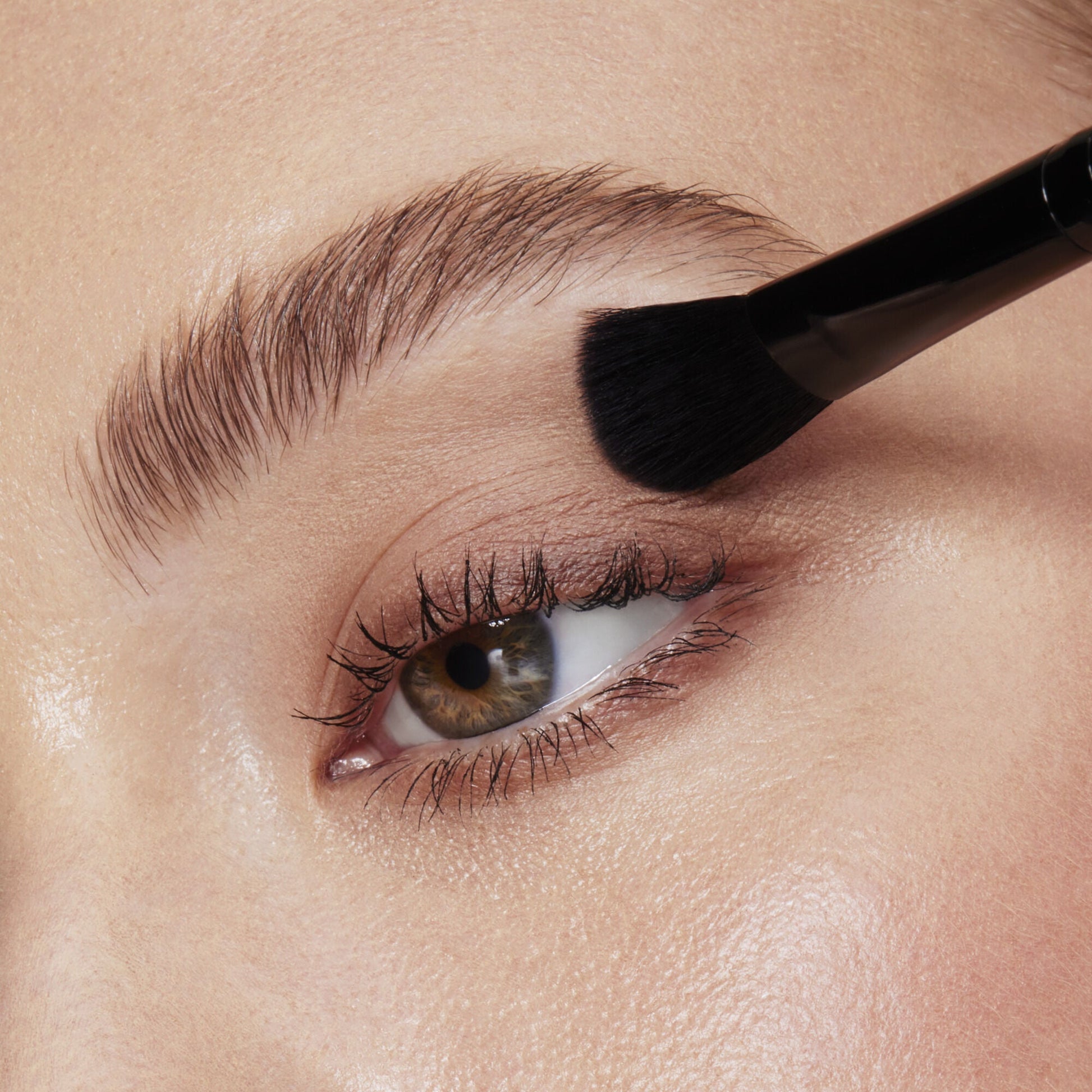 full-face-and-eye-makeup-brush-set-with-travel-case-g3 84674_FULL_FACE_EYE_BRUSH_SET_BLENDING_EYE_BRUSH_CARI_0137.jpg