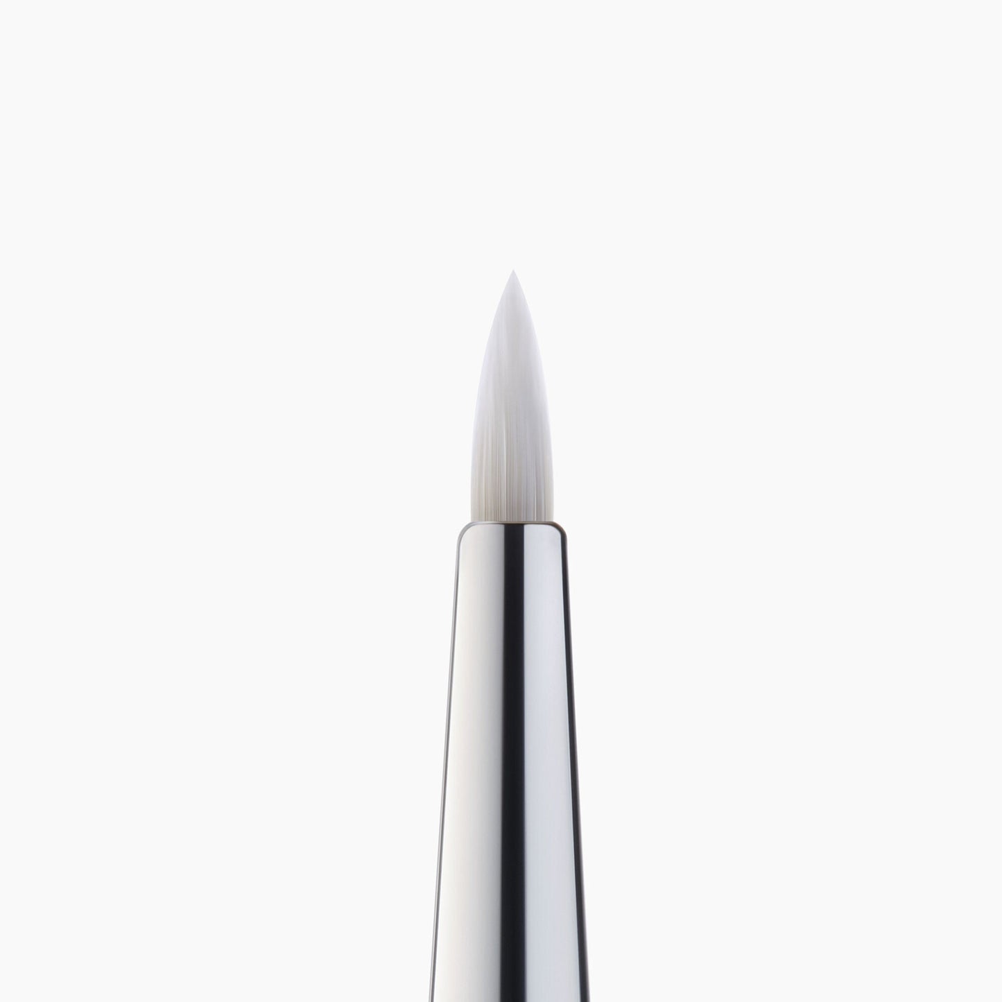 precision-dual-sided-eyebrow-brush-f7 85315_PrecisionEyelinerBrush_Macro_V2.jpg
