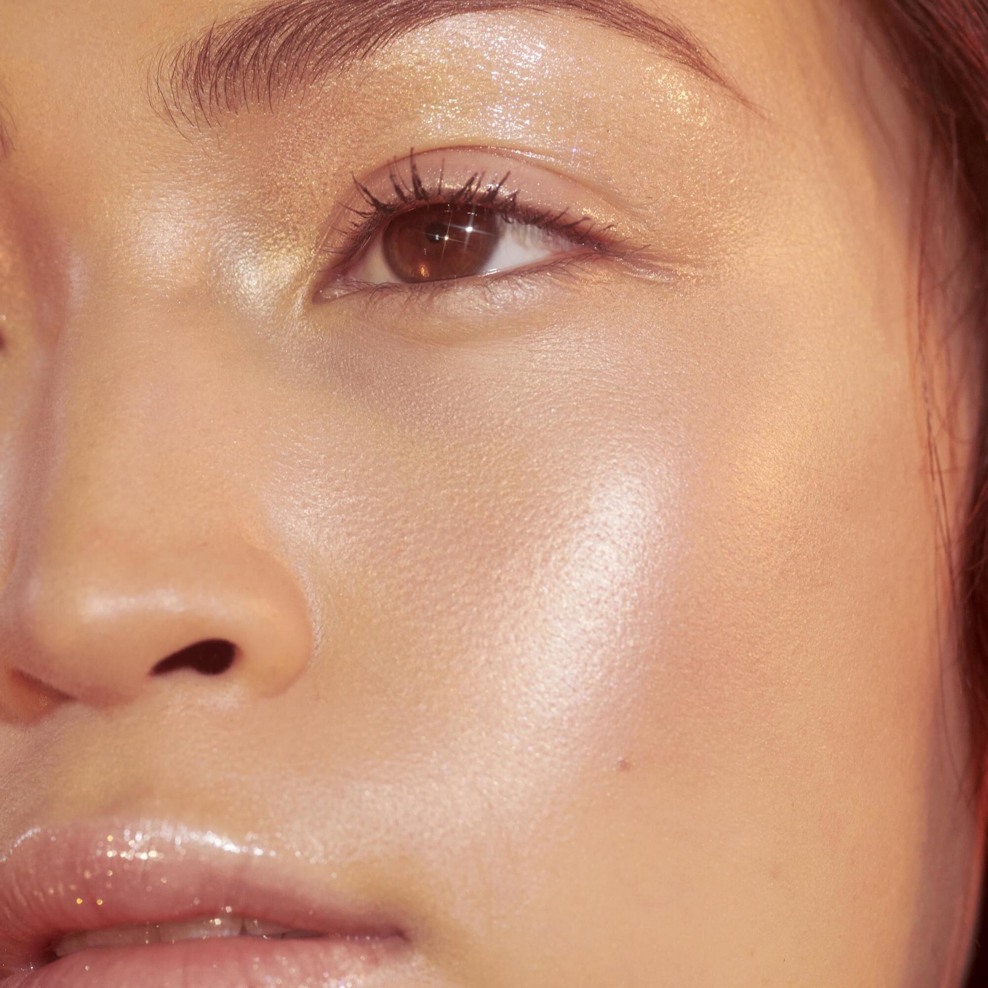 highlighter-brush-m8 crystal_OM_Jacqueline_782_square.jpg